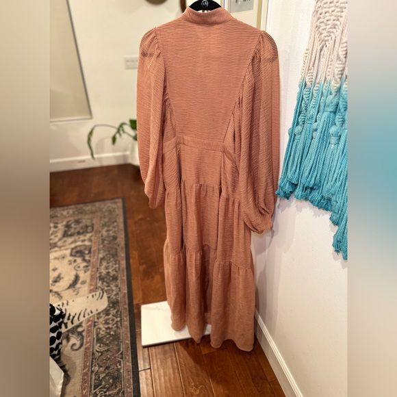 Boho Midi Dress. High neck with button detail. Desert Rose color - Picture 7 of 7